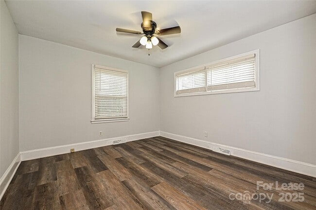 Building Photo - 2256 Kilborne Dr