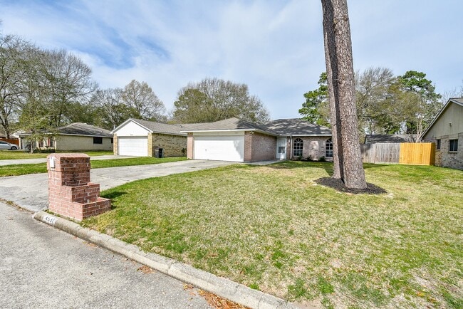 Building Photo - 4531 Algernon Dr