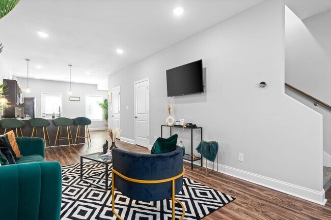 Building Photo - Modern Comforts in Clarksville – Stylish 2...