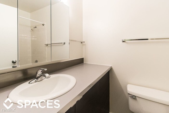 Building Photo - 1133 N Dearborn St