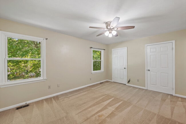 Building Photo - 2105 Grey Fox Ln
