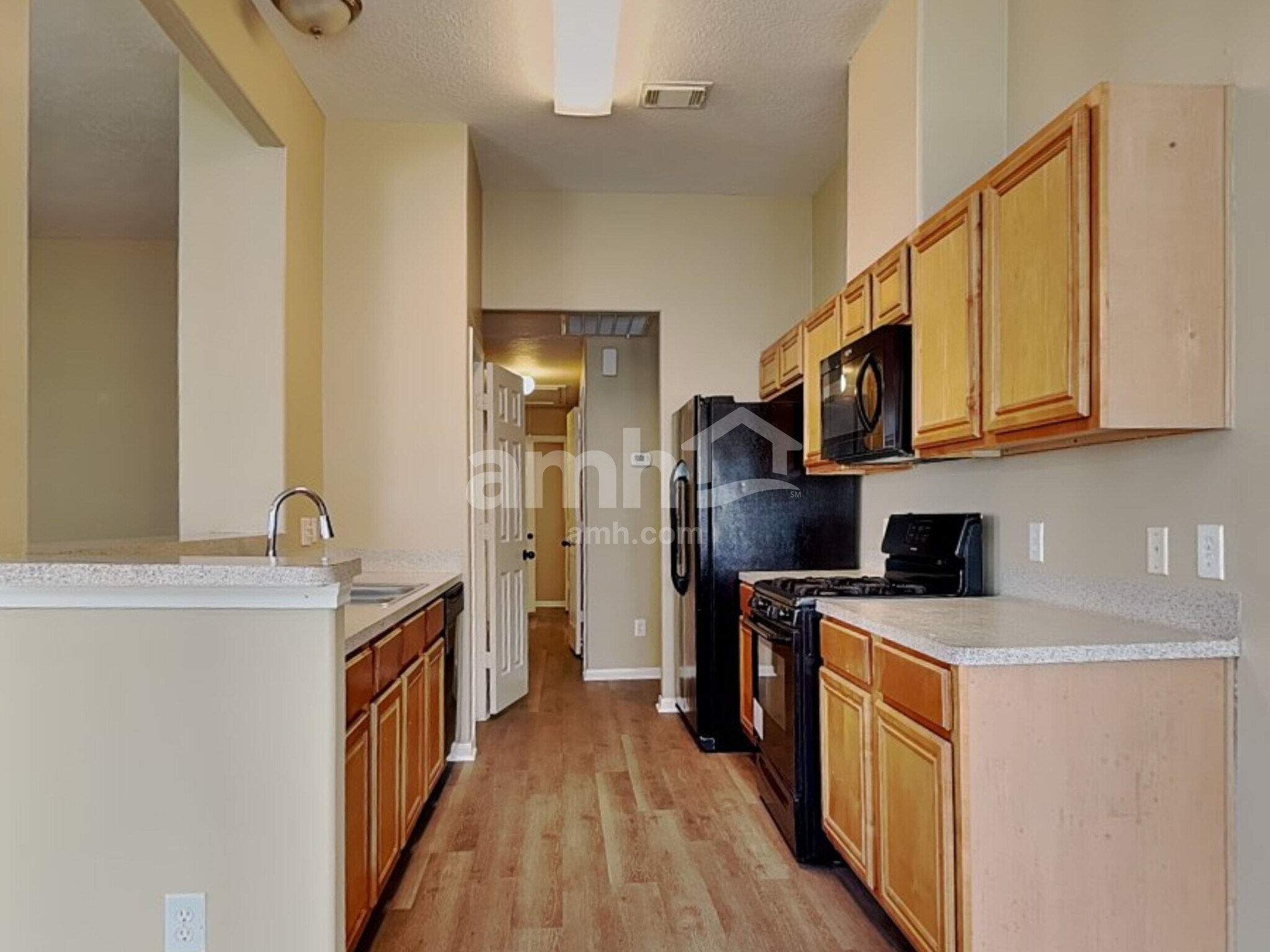 Building Photo - 19339 Otter Trail Ct