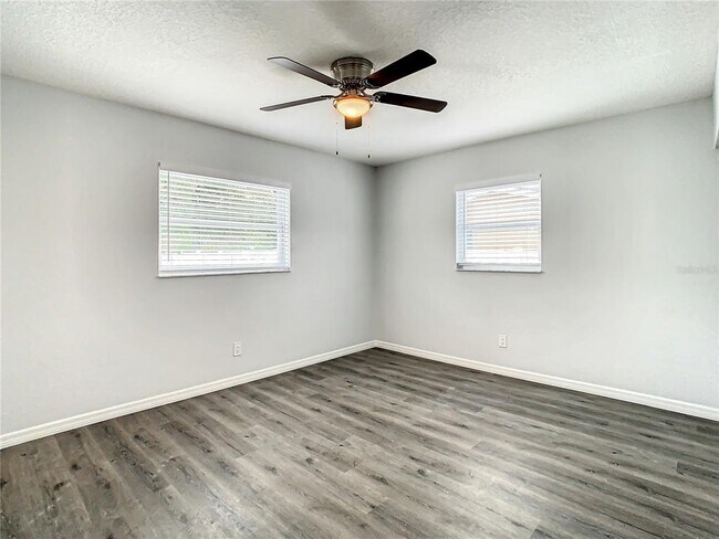 Building Photo - 2918 46th Ave S