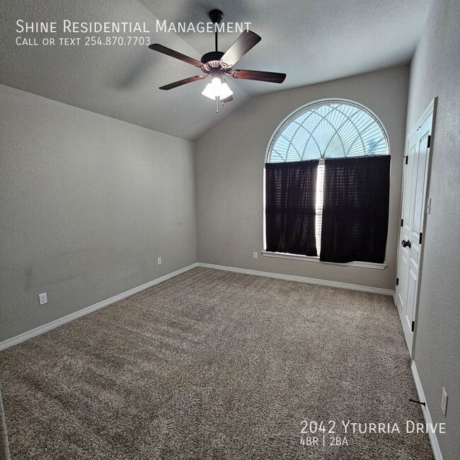 Building Photo - 2042 Yturria Dr