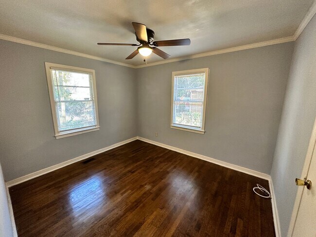 Building Photo - Two Bedroom Home in Shannon Park