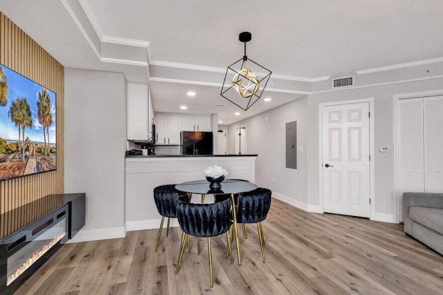 Building Photo - 2600 N Ocean Blvd