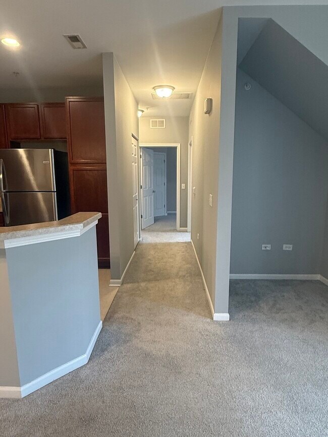 Building Photo - 2250 Aurora Dr