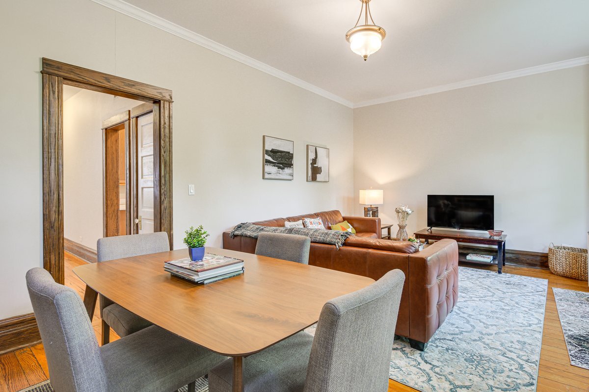 Building Photo - 5429 S Blackstone Ave