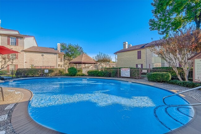 Building Photo - 2120 El Paseo St