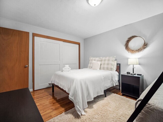 Building Photo - Comfort & Convenience in the Heart of Spokane (Furnished)