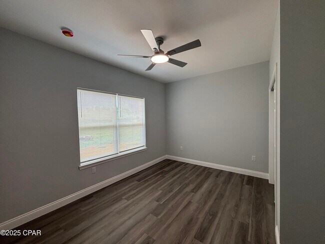 Building Photo - 2940 Hall Ave