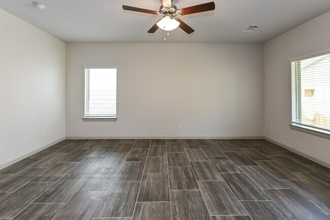 Building Photo - 7927 Fijian Cypress Dr