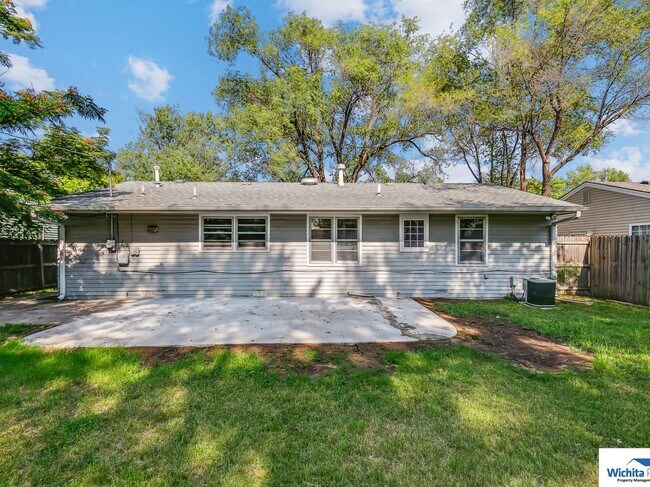 Building Photo - 3 bedroom 1 bath home