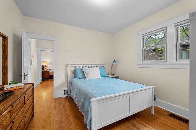 Building Photo - Gorgeous Wash Park Bungalow!
