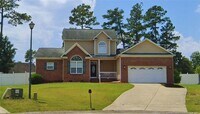 Building Photo - 1612 Middle Creek Cir