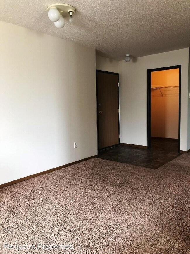 Building Photo - 1431 35th St S