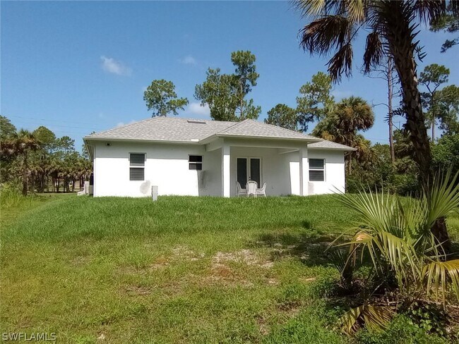 Building Photo - 3962 Everglades Blvd S