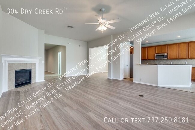 Building Photo - 304 Dry Creek Rd