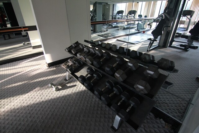 Building Photo - 3949 Los Feliz Blvd