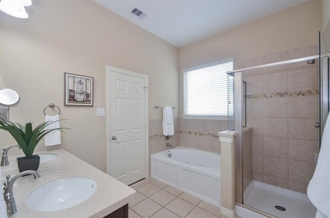 Building Photo - 4107 Elk Bluff Ln