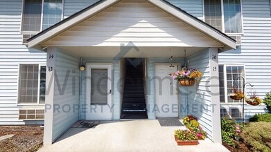 Building Photo - Plaza1821 - Stonecreek Apartments