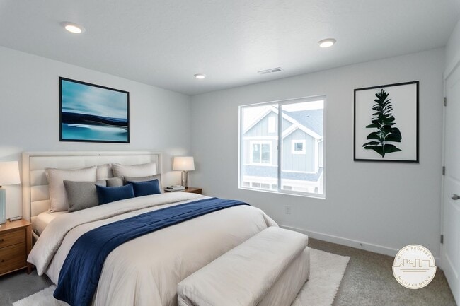 Building Photo - 3-Bed 2-Bath Townhome In Spanish Fork With Luxurious Amenities!