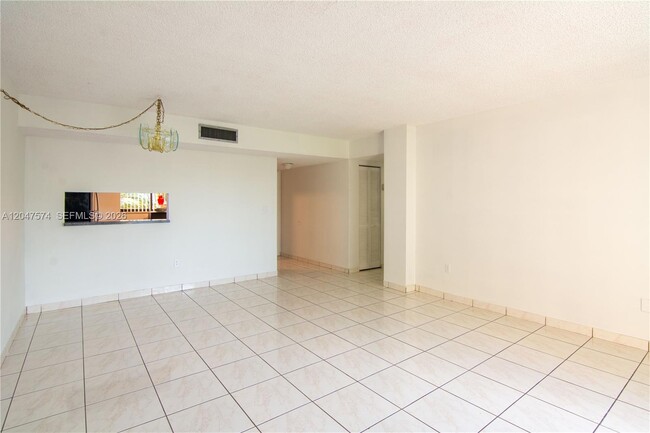 Building Photo - 8600 SW 133rd Avenue Rd
