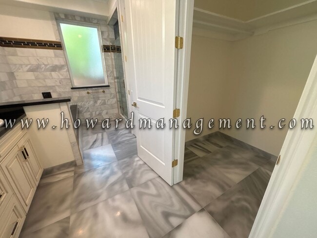 Building Photo - 02017CE