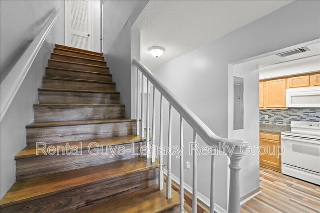 Building Photo - 11406 Bedford Oaks Dr