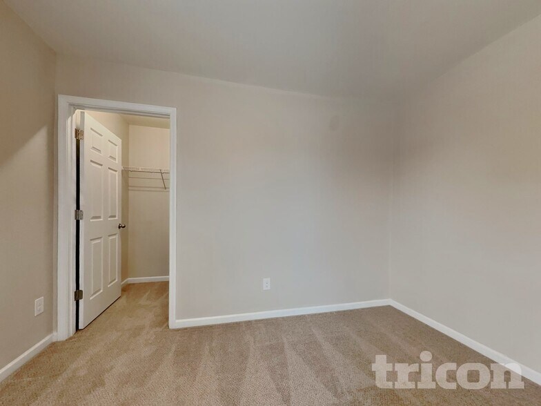 Building Photo - 5750 Misty Meadows Ct