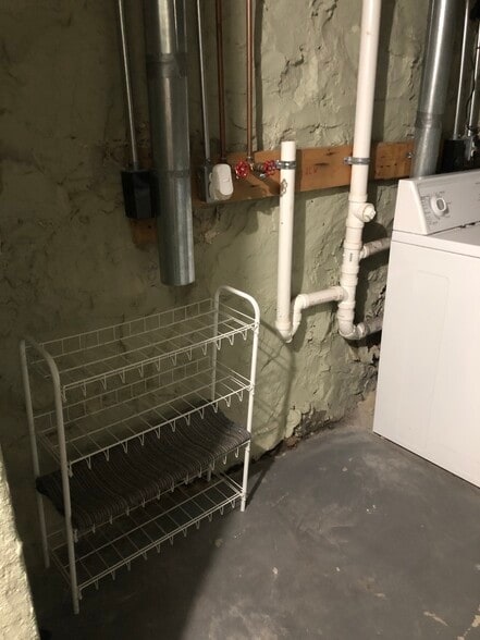 Laundry - 121 Johnson St