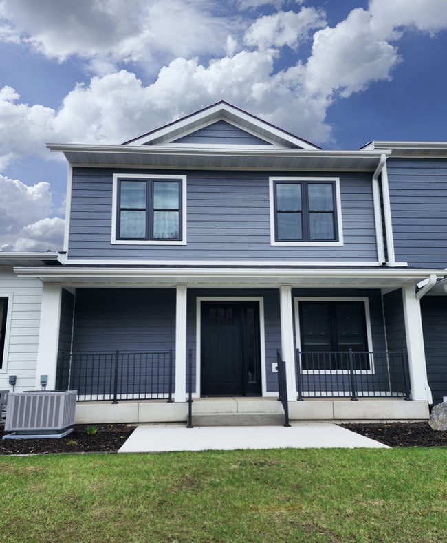 Building Photo - 2317 Lake Rd