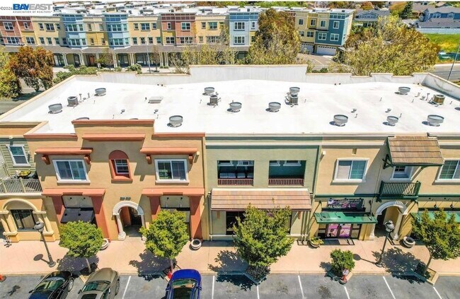 Building Photo - 30927 Union City Blvd