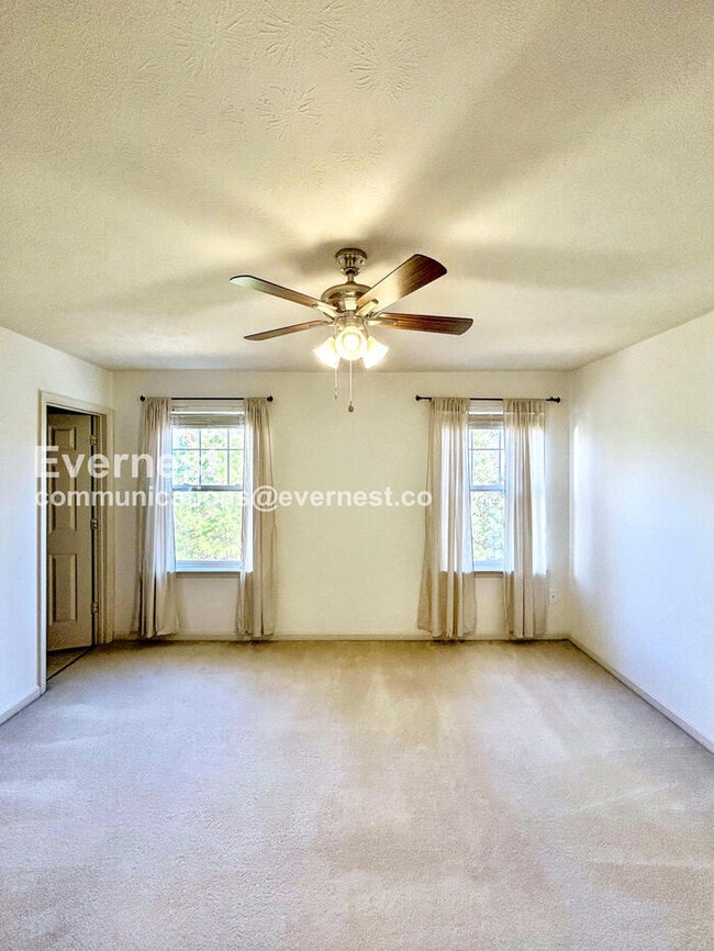 Building Photo - 18337 Democracy Ave