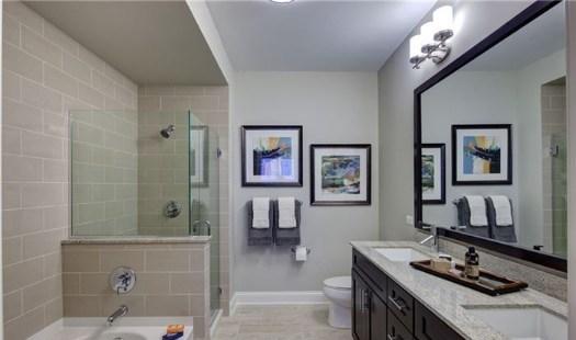 Building Photo - 476 W Huron St