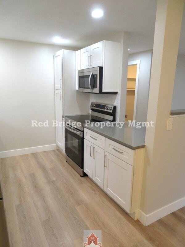 Building Photo - 4580 SW 196th Ave