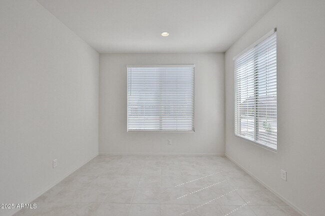 Building Photo - 7166 W Bent Tree Dr