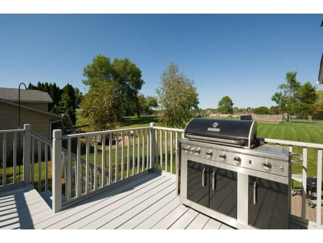 Building Photo - 13530 87th Ave N