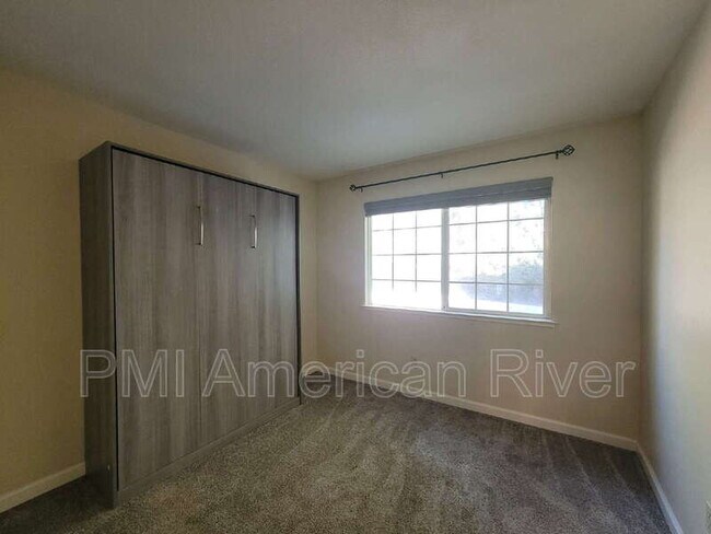 Building Photo - 5640 Andrea Blvd