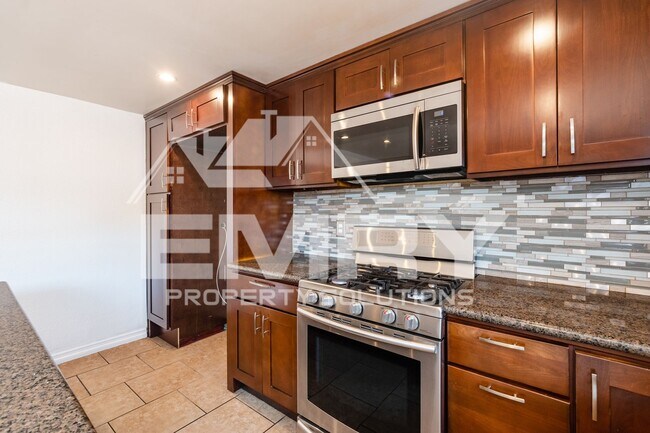 Building Photo - 9781 Karmont Ave