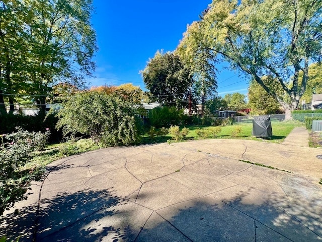 Building Photo - 2112 N Kennicott Dr