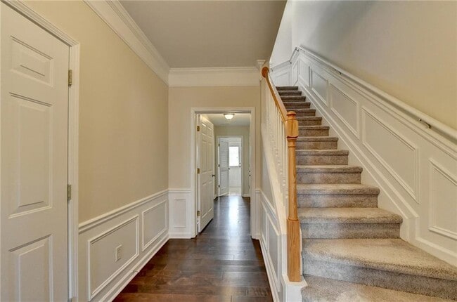 Building Photo - 4006 Edgecomb Dr