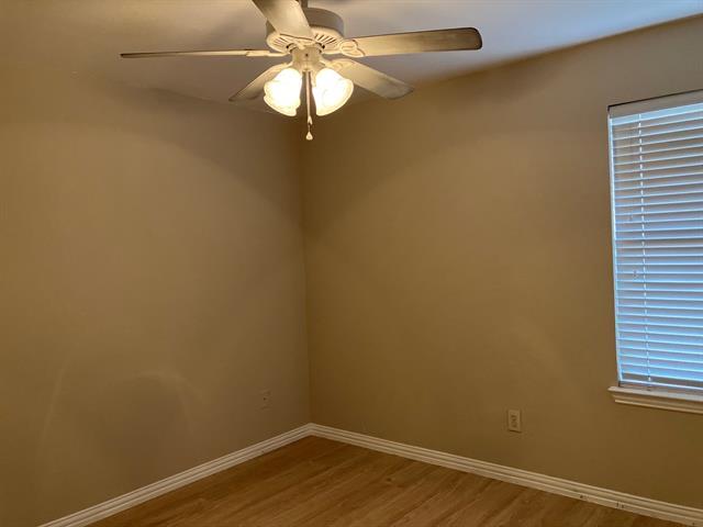 Building Photo - 2116 Sol Dr