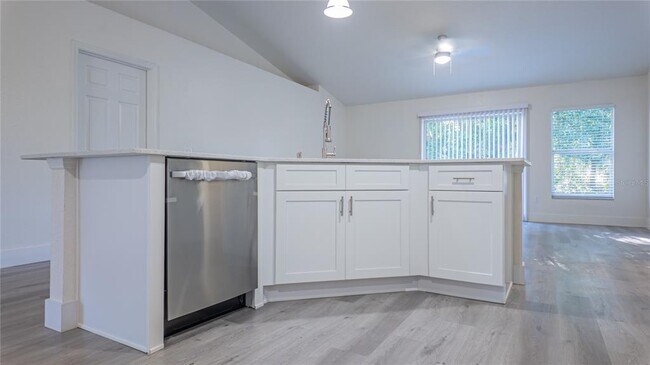 Building Photo - 4395 NE 33rd Ave