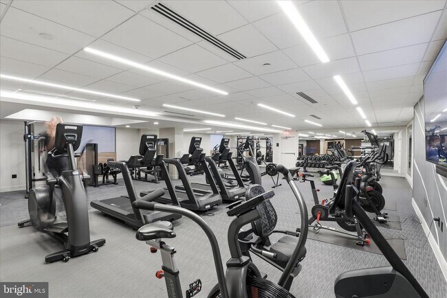 Building Photo - 631 D St NW