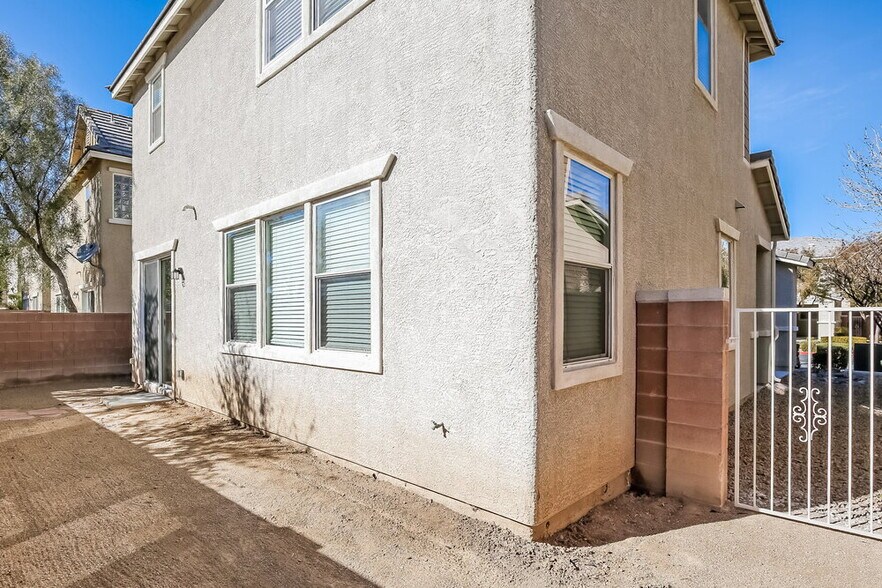 Building Photo - 109 Big Cliff Ave