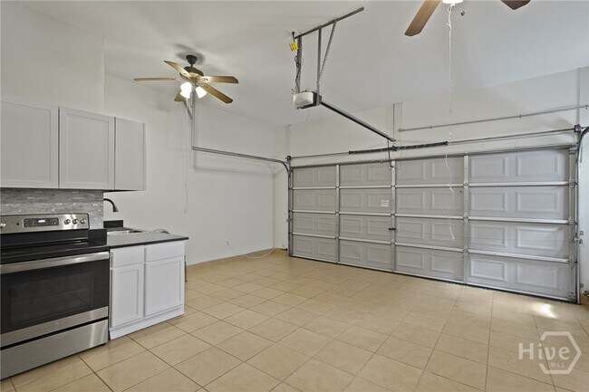 Building Photo - 243 Clearwater Cir