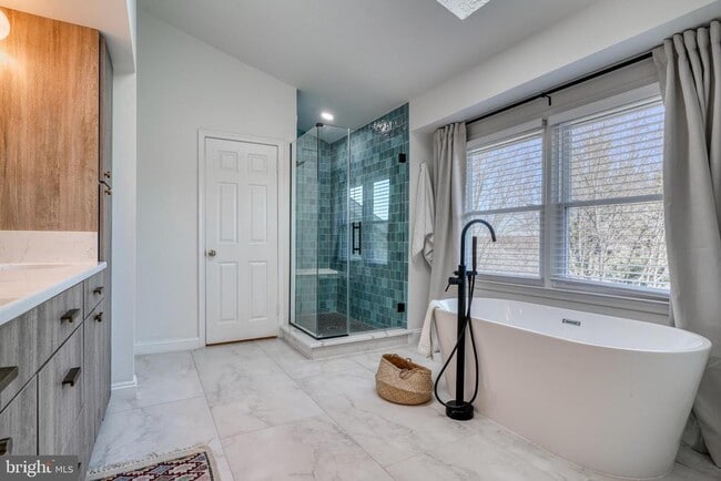 Building Photo - 14235 Masterpiece Ln