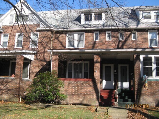 Primary Photo - 857 Newton Ave