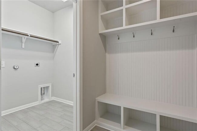 Building Photo - 121 Unforgiven Ln